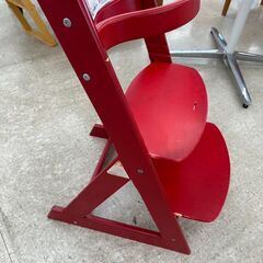 ★ジモティ割あり★ (株)大川家具 ベビーチェア 赤 H78×D51×W45 クリーニング済み TJ6233の画像