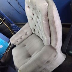 【お渡し先 決定】￥0【無料】1人 昭和の高級ソファー 小～中破れ 自然劣化が進んでます　富山市新庄にて引取限定の画像