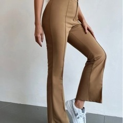 ♡SHEIN シームフロント ハイウェスト フレアレッグパンツの画像