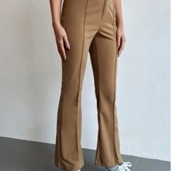 ♡SHEIN シームフロント ハイウェスト フレアレッグパンツの画像
