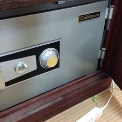 金庫　ダイヤル＆鍵　式　（鍵２個付き）