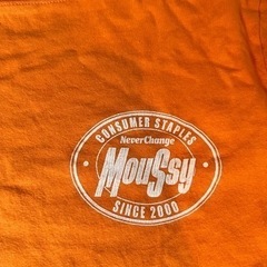 moussy Tシャツの画像