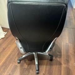 オフィスチェアの画像