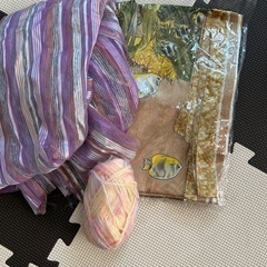 決まりました　はぎれ&毛糸