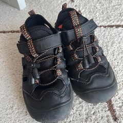 子供用サンダル