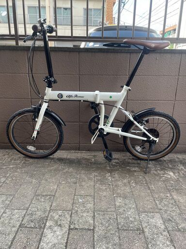 リサイクルショップどりーむ荒田店 No1272 ミニベロ　折りたたみ自転車　アルファロメオ　１８インチ　オシャレな折り畳み自転車♪　ギア切り替え付き♪
