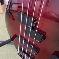 YAMAHA 改造フレットレスベースの画像