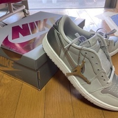 値下げ当選品ジョーダン1 新品箱付きAIR JORDAN 145...