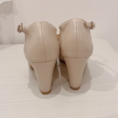 JILL by JILLSTUARTリボンパンプス（ベージュ）の画像