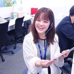 保険のコールスタッフ【契約社員】服装自由／好立地オフィス！