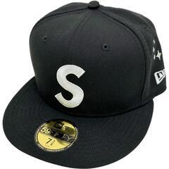 Supreme 黒 ベースボールキャップ