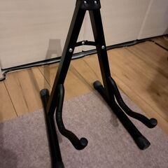 レジェンド　ストラトタイプ　エレキギター　スタンド付属の画像