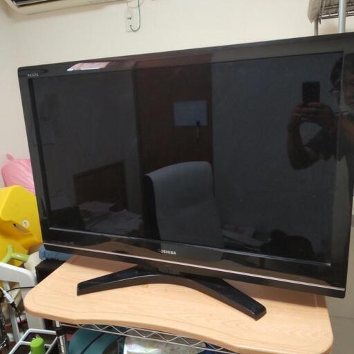 東芝37型液晶テレビ