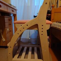 学習椅子あげますの画像