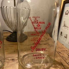 アンティーク　ミルク瓶　1,000円/1本　3,000円/4本の画像