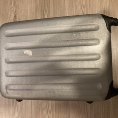 スーツケースの画像