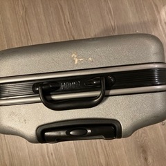 スーツケースの画像