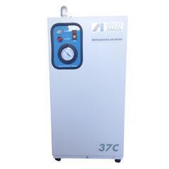 アネスト岩田 冷凍式エアドライヤ
RDG-37C