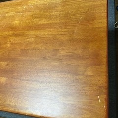 ダイニングテーブルの画像