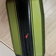 スーツケースの画像