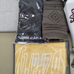 B'z B'z ライブグッズ イベントグッズ ファングッズ  セット 直接引取割引有の画像