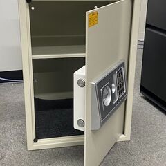 金庫　60L 幅35センチ奥行き37センチ高さ50センチの画像