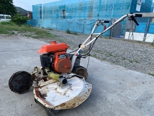 取引中　
KUBOTA クボタ GC701-D　ロータリモア草刈機 芝刈 刈払 草刈　ひろがり　オーレック　SP850