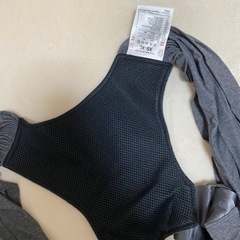 美品！コニー抱っこ紐男女兼用、防寒ケープセットの画像