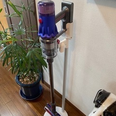 【値下げ　美品】Dyson ダイソン V12 Detect Slim Fluffy SV20 スタンド付