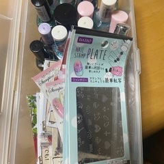 ネイルカラーなどの画像