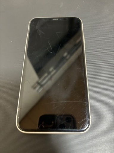 iPhone11 64GB ホワイト