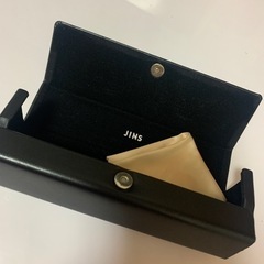 JINSのメガネケース👓の画像