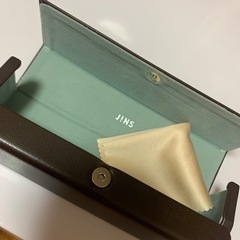 JINSのメガネケース👓の画像