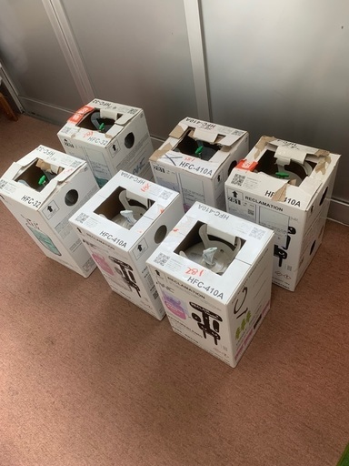 エアコンガス　R410A  R32  計6本