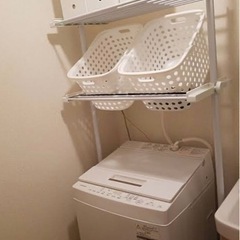 つっぱり洗濯機ラック(ソルヴィ)の画像