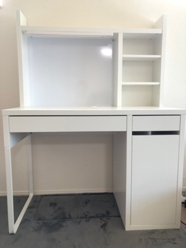 【値下げ】学習机　未使用　LED付き　配送可