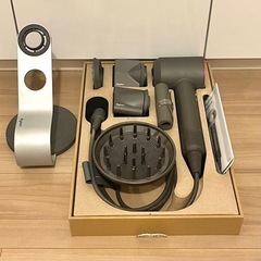 ダイソン ドライヤー HD03 ピンクの画像