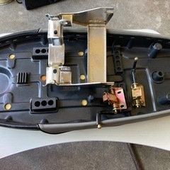 (現在受渡し予定有り)ダブルシート　スーパーカブ　引き取り限定の画像