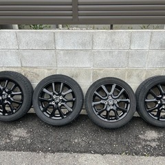 車のパーツ タイヤ、ホイール