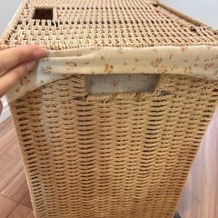 バスケット収納＋カゴの小物入れの画像