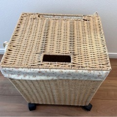 バスケット収納＋カゴの小物入れの画像