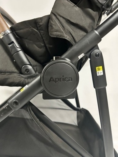 アップリカ　ルーチェ　
ベビーカー