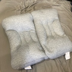 枕２つ0円でお譲りしますの画像