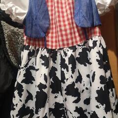 お話中　服/ファッション ワンピース　可愛い♫　140cmですが‥