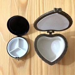 アンティーク調　小物入れの画像