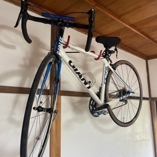 取り置き中自転車 クロスバイク