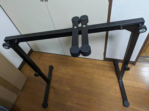 総額10万ほど 未使用 KORG 電子ピアノ B1 ホワイト 譜面台ピアノスタンド椅子セット