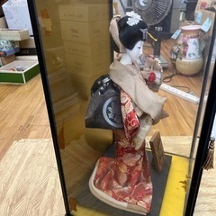 日本人形 ガラスケース付き W400×D340×H650の画像
