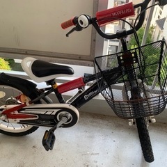 お渡し待ち　
子供用自転車