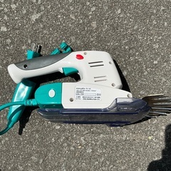 電動芝刈り機 ムサシ PG−160 動作確認済み！ 伸縮式 アタッチメントで手持ちにも出来ます！の画像